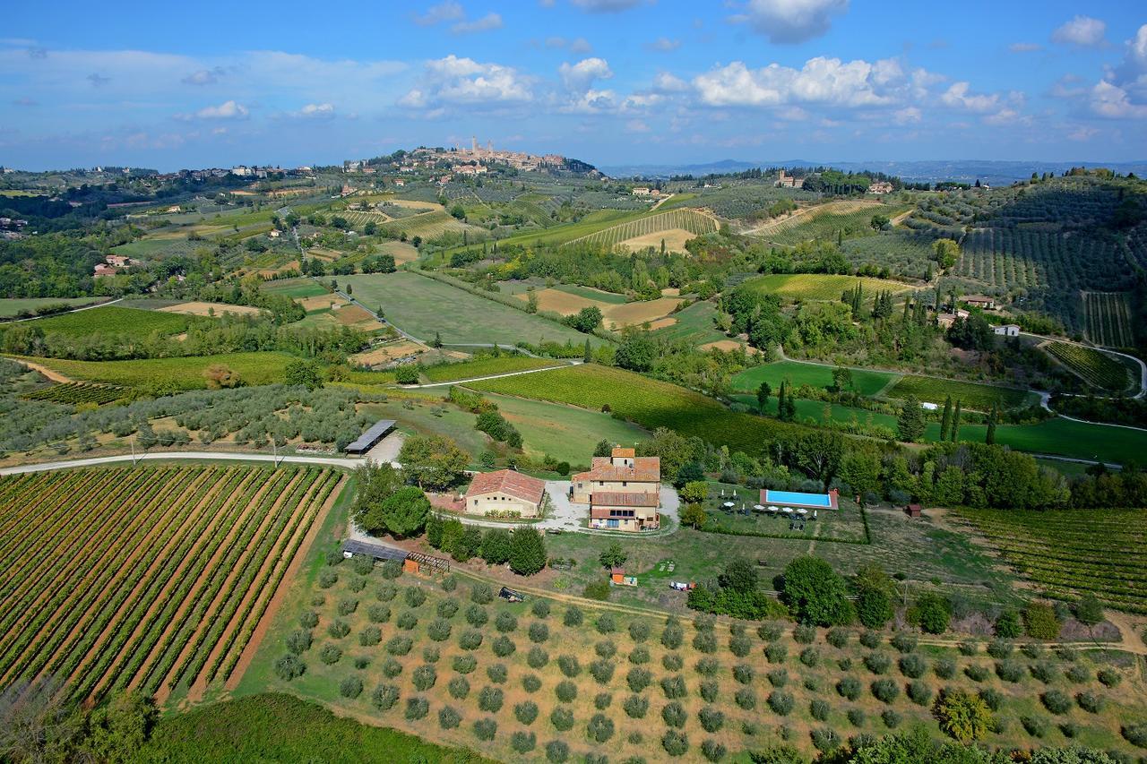 הוילה סן ג'ימיניאנו Agriturismo Poggiacolle מראה חיצוני תמונה